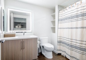 Lovely Milpitas 1BR w/ Gym, Pool, W/D, walk to mall & BART, by Blueground