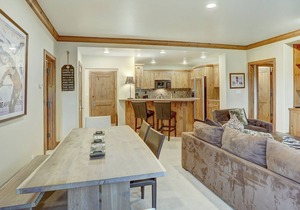 Luxurious 2 Bd With Lift View in Beaver Creek, Ski In/Ski Out in Beaver Creek