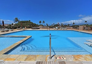 Ocean View, Kaanapali Golf Course front, Beach Cabana