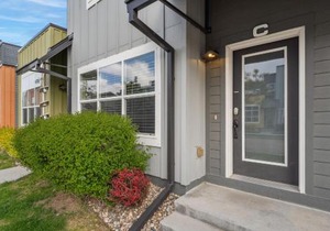 Spectacular Home near Breweries & River District!
