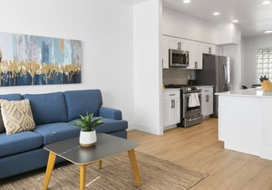 Zone Luxe Stylish 2BR Condo w Pool Ideal for Family Getaway