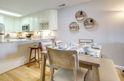 Heron Harbour Isle Condo | 1/2 Mi to Ocean City Beach! Poolside Retreat