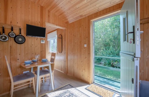 Five Oak Green Cottage | 1 Bed in Laddingford (oc-s45860)