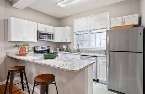 Italian Village Apartment | 1 Bedroom Near Short North