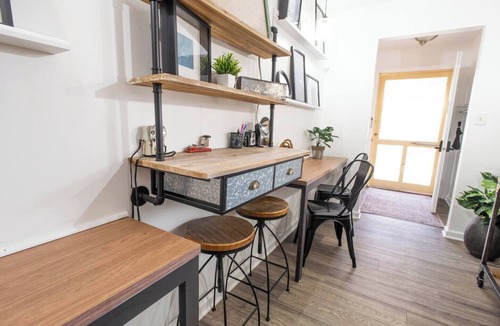 Delaware House | 1 Level| 0.4mi OWU |Patio|Free Parking|Quiet Street|0.2mi Downtown|W/D