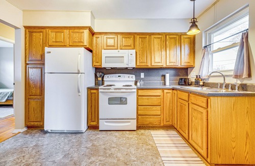 Summit Station House | 10 Mi to Dtwn: Pet-Friendly Retreat in Columbus