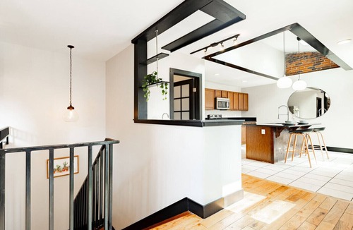 Pendleton Villa | 1304 Broadway - ALL · Huge Parkside Retreat Downtown-Private Roof Decks