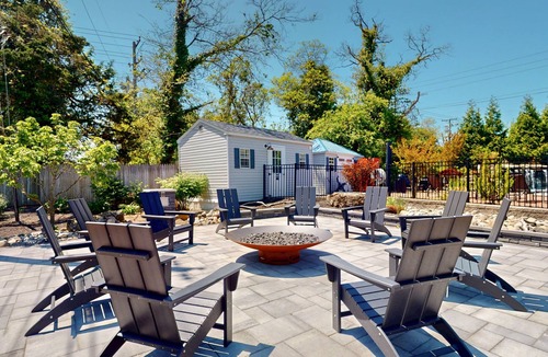 Lower Township House | 1BR King Bed Sofa Bed Sleeps 4 POOL - 11