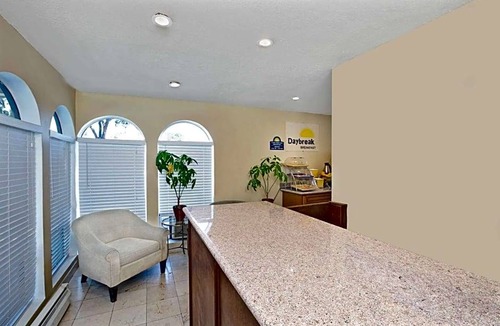 South San Jose Hotel | 2-Star Hotel ∙ Days Inn by Wyndham San Jose Convention Center