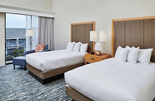 Berkeley Hotel | 2 Units | Relaxing Marina Stay | Pool & Pet Friendly