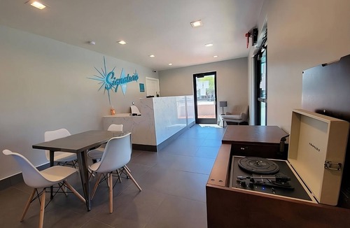 Newhall Hotel | 2 Units with Free Parking! Near Children's Discovery Museum of San Jose