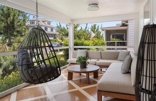 South Rehoboth Cottage | #20 Dog-Friendly 4BR Ocean-Block Cottage with Screened Porch in Rehoboth Beach
