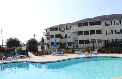 Rehoboth Beach Condo | 2103 Palms, 2-bedroom condo, Select Summer dates still available