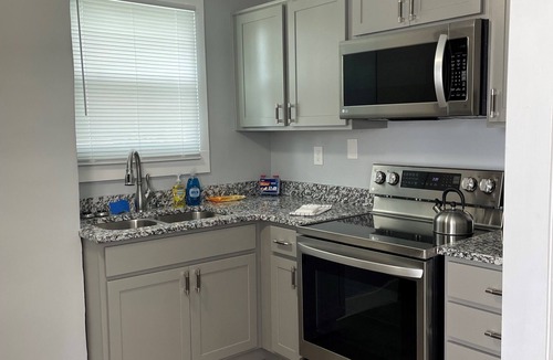 Williamstown Apartment | 211 Paris St Suites are just minutes from The Ark Encounter