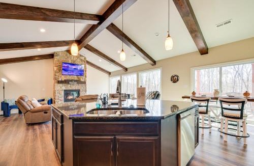 Roaring River House | 23-Acre Retreat | Wineries, Hiking & Fireplace