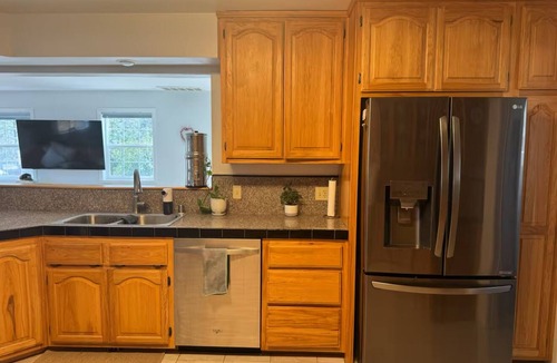 Cedar Ridge House | 3-BD 2 BA house in terrific Grass Valley with Pool and Hottub