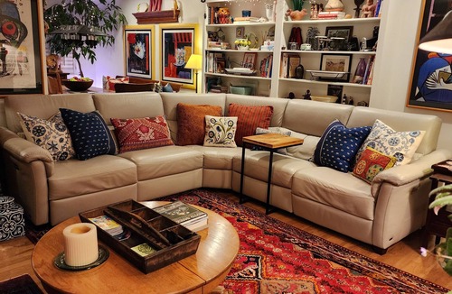 Brookline House | 3 BDRM●3 BATH●EV CHARGER ● ECLECTIC ● PATIO ●GARAGE ●PARKING● MIN TO DNTWN