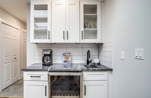 Ocean View Cottage | < 3 Mi to Bethany Beach! Wooded Retreat w/Yard