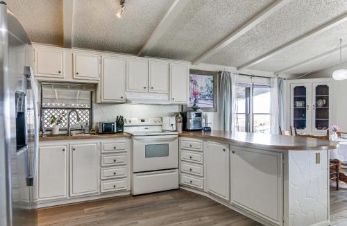 Greenehaven House | 3 Mi to Lake Powell! Desert Escape w/Valley Views