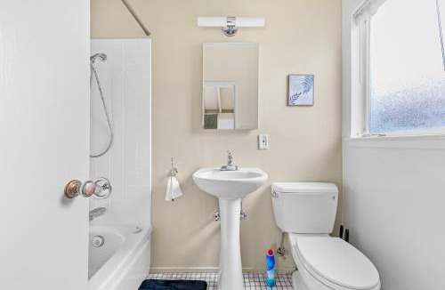 Midtown Villa | 3129 Light-Filled Retreat 4BR 2BA Lush Backyard Palo Alto