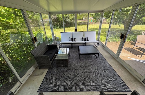 Groveport House | 3BR Retreat near BrewDog, games, and lots of space