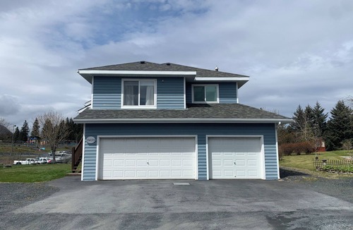 Kodiak House | 4-bedroom house in quaint Kodiak for your getaway