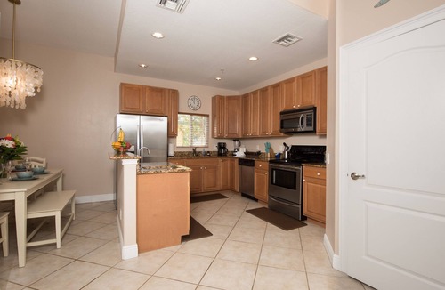 Bay Esplanade House | 4 BR Clearwater Beach Townhouse Hot Tub Rooftop Lounge Beach/Gulf Views