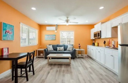 St. Pete Beach Condo | 🌴4 Individual Units🌞Near Beach/Restaurants🐠Pool☀ The Lofts 8-11