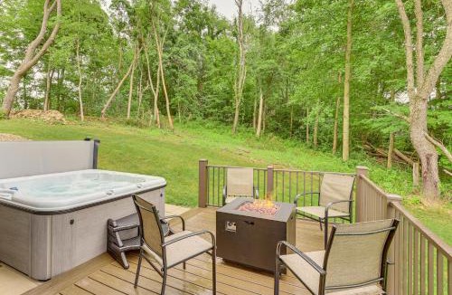 Walhonding House | 4 Mi to Mohican River: Ohio Amish Country Cottage