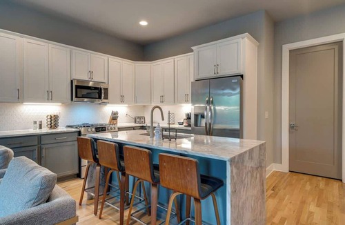 Haynes Area House | 4BR Rooftop & firepit-15min drive to Broadway