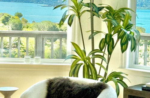 Tiburon House | 5 Bedroom Luxury Retreat with Amazing Golden Gate Bridge/Bay Views in EveryRoom