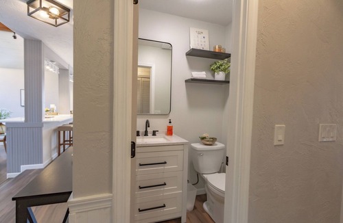 Mendenhall Valley Other | 6 BR w/Steam Shower & space for everyone, located in the heart of the valley