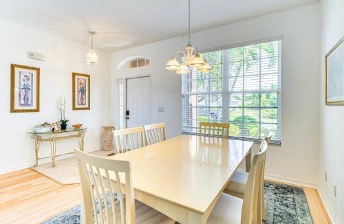 Beachwalk Isles House | 6 Mi to Fort Myers Beach: Lakefront Home w/Pool