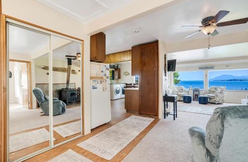 Ketchikan House | 6 Mi to Main St: Oceanfront Cottage in Ketchikan