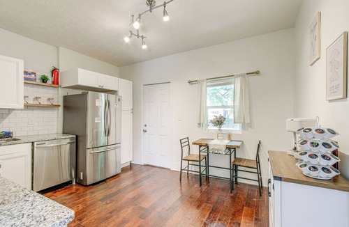 Columbus Cottage | 6 Mi to Ohio State: Walkable Home in S Columbus!