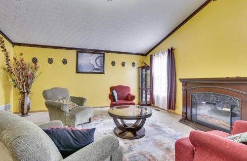 Groveport House | 6 Mi to Rickenbacker Airport! Columbus Area Home