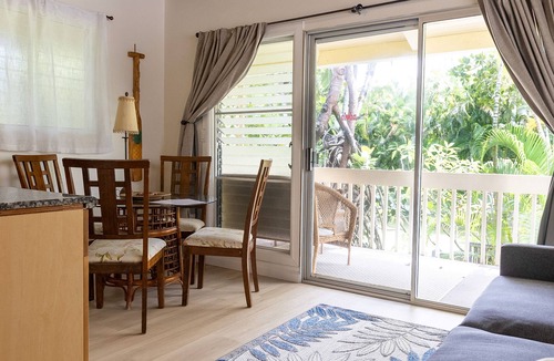 Lanikai House | 60 second walk to Lanikai Beach. 2 Bedrooms w/AC