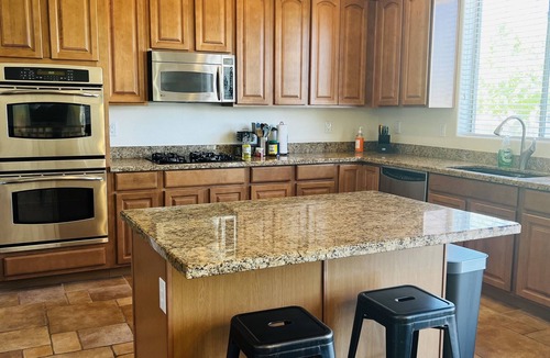 Rovey Farm Estates House | 6br3ba with pool & jacuzzi