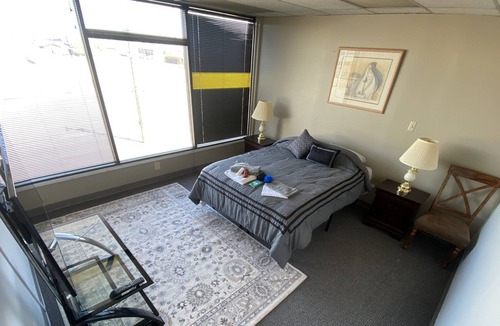 Fairview House | #7 Private bedroom near Downtown Anchorage