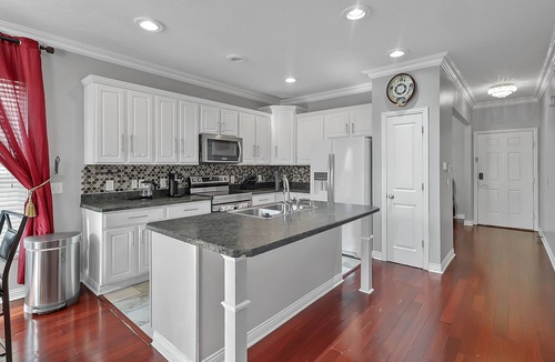 Taylor Station House | A Beautiful 5 Bedrooms Family Home located Opposite Mt. Carmel East Columbus OH