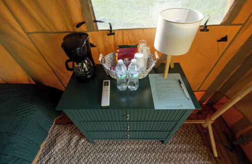 Onalaska RV Rental | A Calm and Cozy Lakeside Glamping Retreat Awaits
