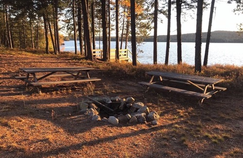 Beddington Cabin | A classic Maine cabin for a taste of camp living in any season!