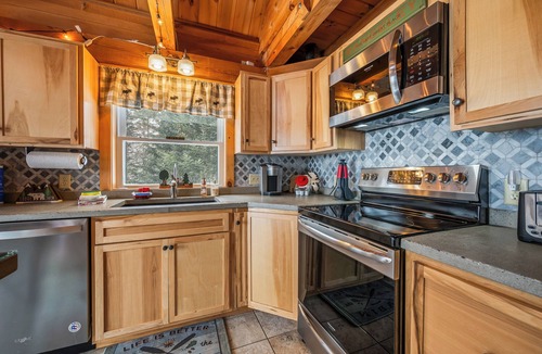 Rangeley House | A Lookout at 'The Overlook' - Fall in love with this Rangeley cabin!