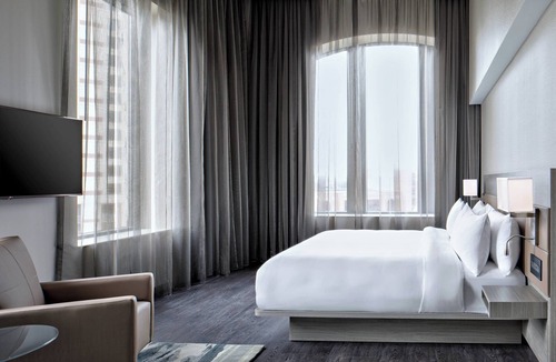 Downtown Hotel | AC Hotel by Marriott Grand Rapids Downtown