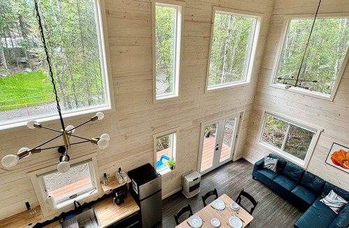 Chugiak Apartment | Accessible luxury chalet retreat for six in the serene Eklutna Valley
