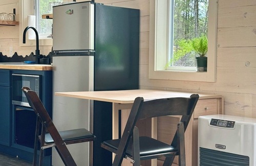 Chugiak Apartment | Accessible luxury chalet retreat for six in the serene Eklutna Valley