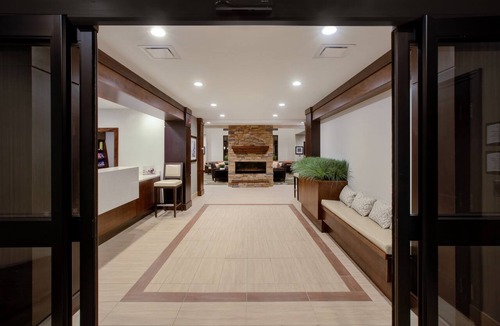 Benton Harbor Apartment | Accessible Studio Suite w/Kitchen & Breakfast