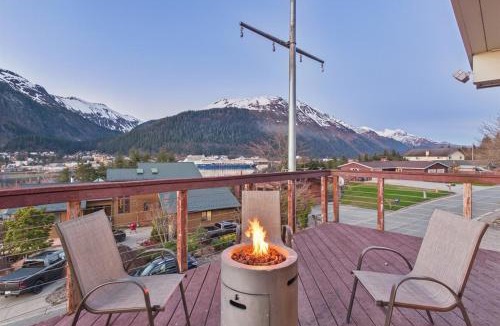West Juneau House | Admirals View Panoramic Views, Family Friendly