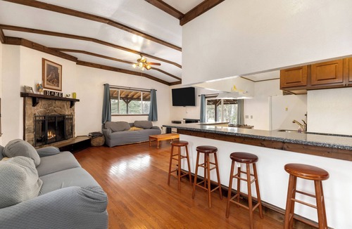 Tanaina House | Alaska Base Camp - 5BR, Fenced Yard, Epic Hangout Space & Hatcher Pass Gateway