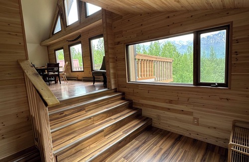 Knik River Ski Chalet | Alaskan Frontier Getaway with Breathtaking Views - 7 bedrooms 3 bathrooms